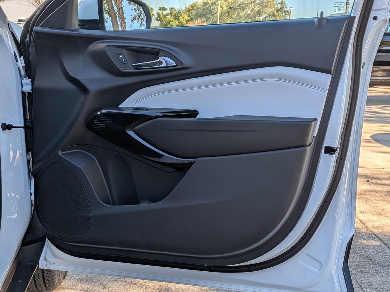 New 2026 Chevrolet Trax LT w/ Driver Confidence Package FWD image 19