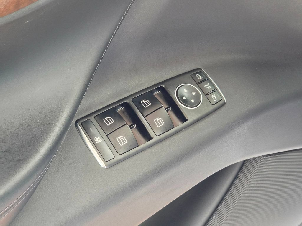 Used 2020 Tesla Model X Long Range AWD/4WD image 16