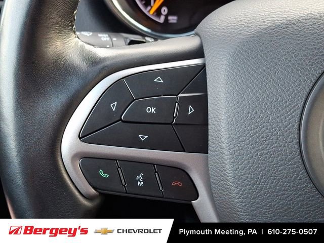 Used 2022 Jeep Grand Cherokee Laredo X image 25