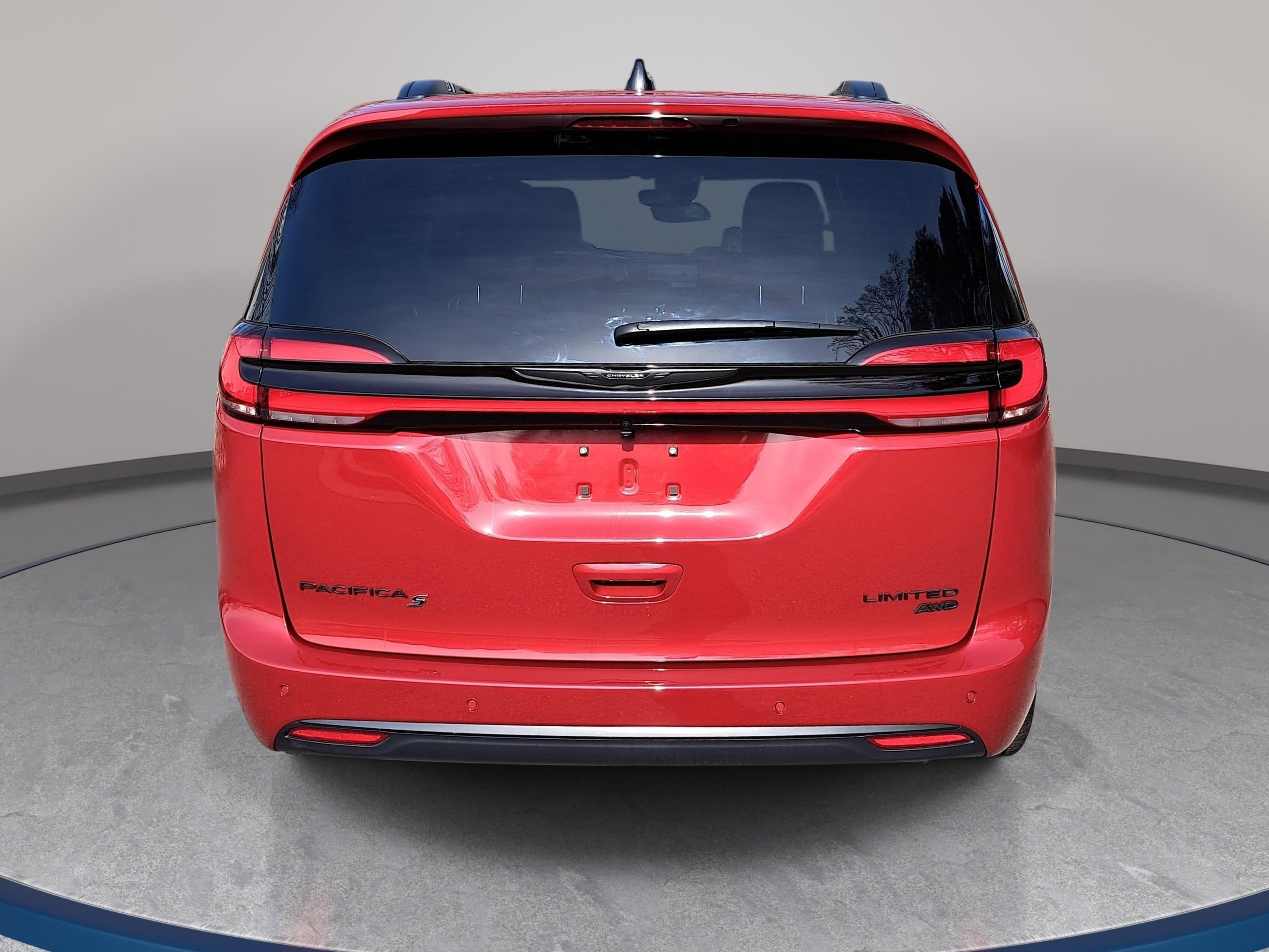 New 2026 Chrysler Pacifica Limited image 6