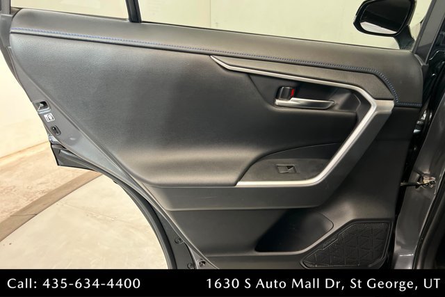 Used 2019 Toyota RAV4 XSE AWD/4WD image 18