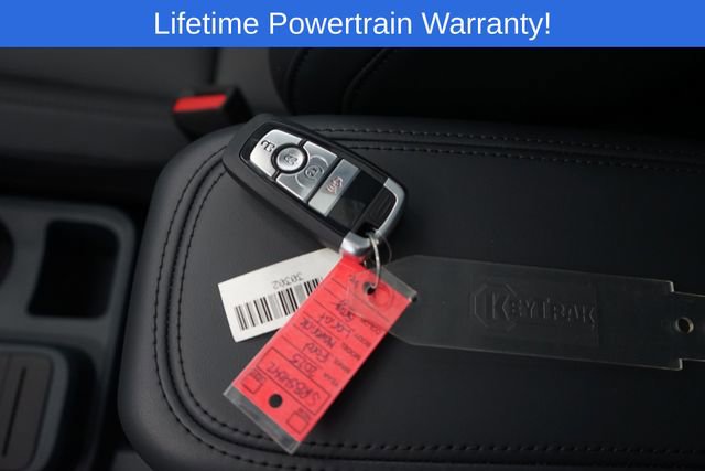 New 2025 Ford Maverick Lariat w/ Black Appearance Package image 26