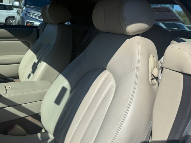 Used 2001 Jaguar XK8 Convertible image 11