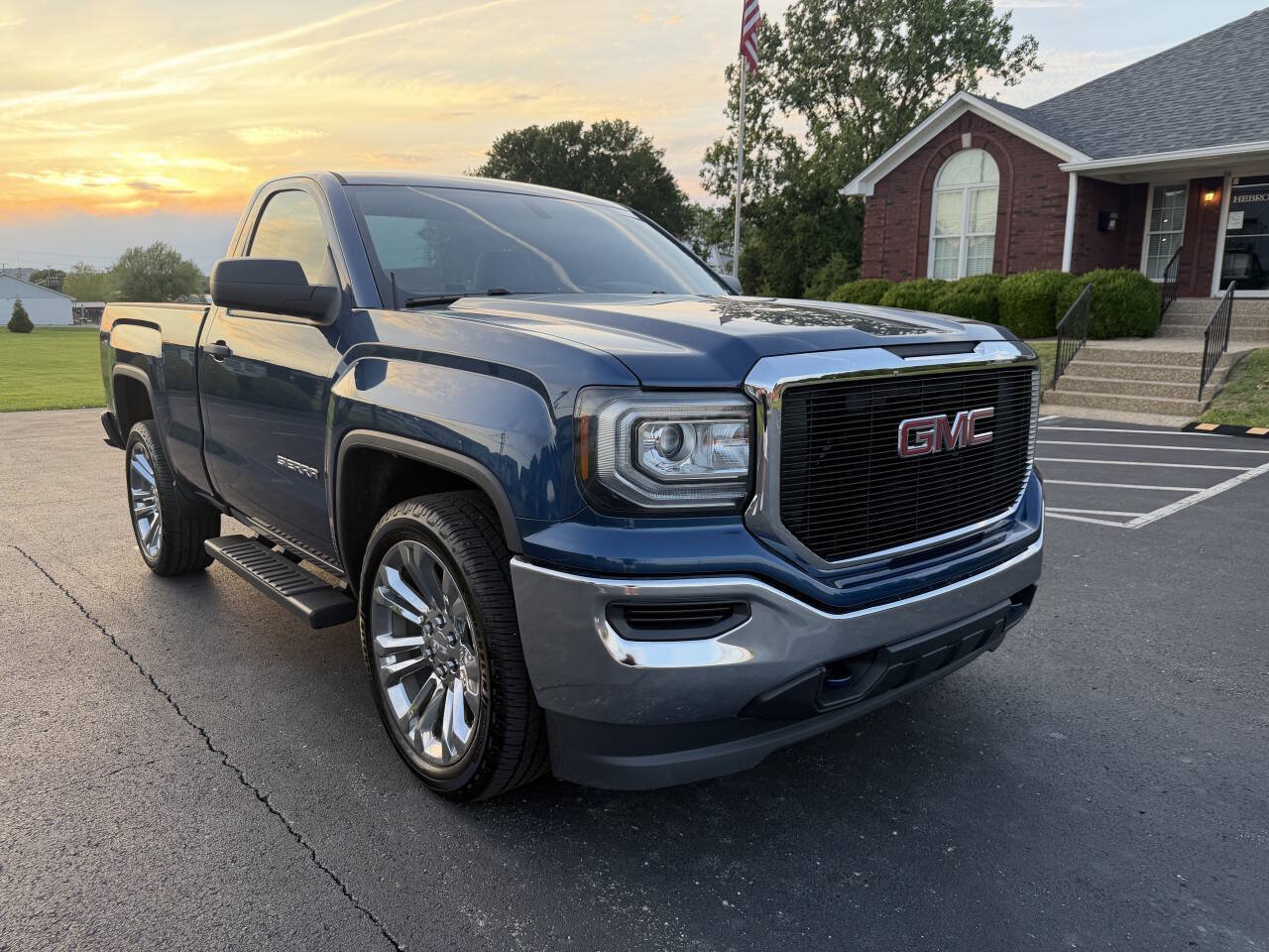 Used 2016 GMC Sierra 1500 2WD Regular Cab image 9