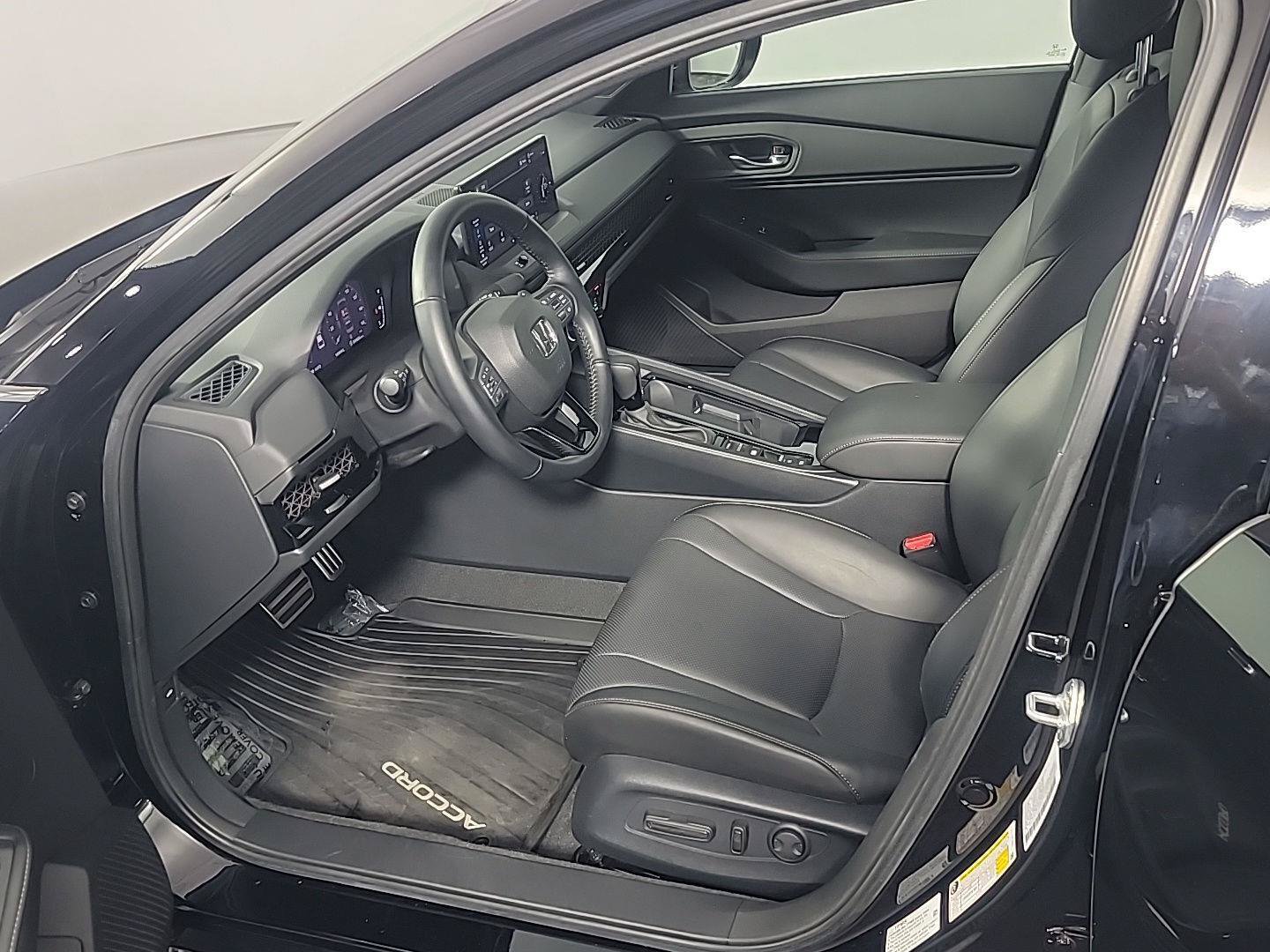 Used 2025 Honda Accord Sport image 17