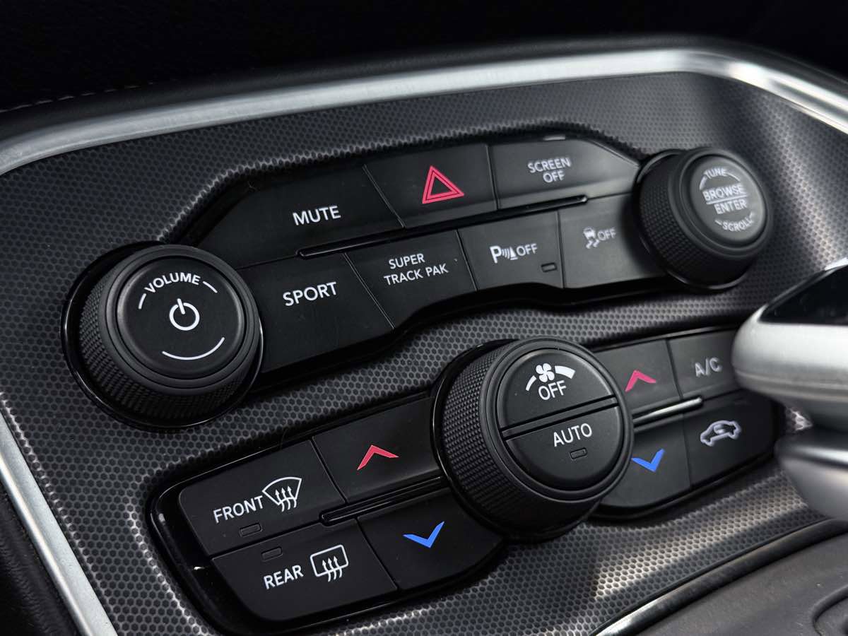 Used 2018 Dodge Challenger R/T Scat Pack w/ Leather Interior Group image 56