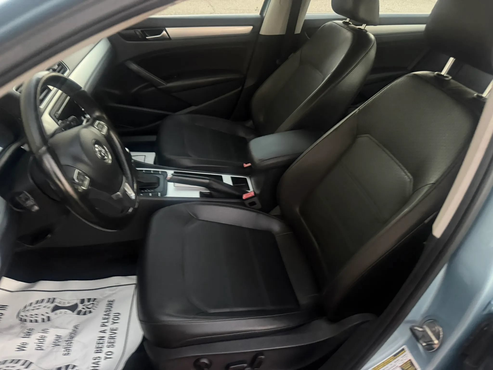 Used 2012 Volkswagen Passat TDI SE FWD image 12