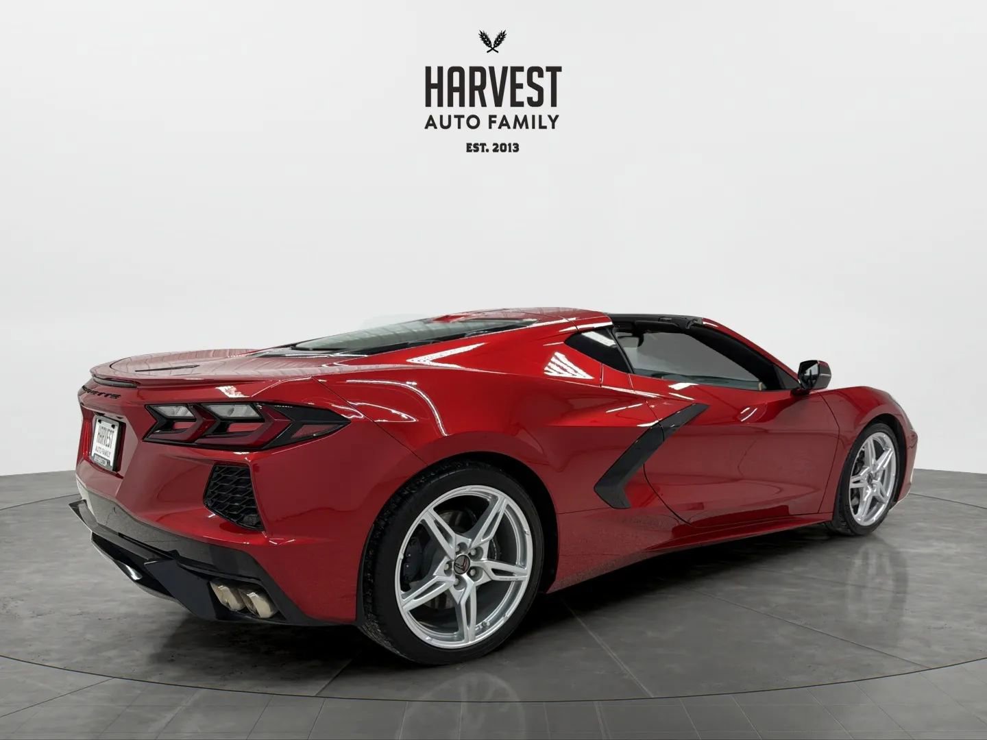Used 2022 Chevrolet Corvette Stingray Preferred Cpe w/ Body-Color Dual Roof Package image 14