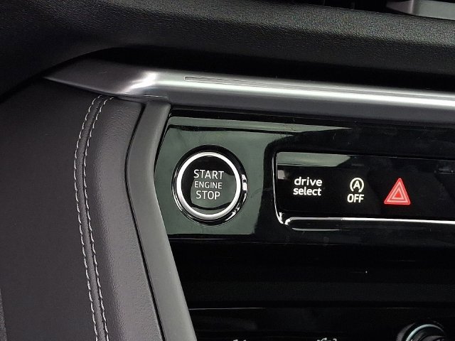Used 2025 Audi Q5 Premium Plus w/ Premium Plus AWD/4WD image 20