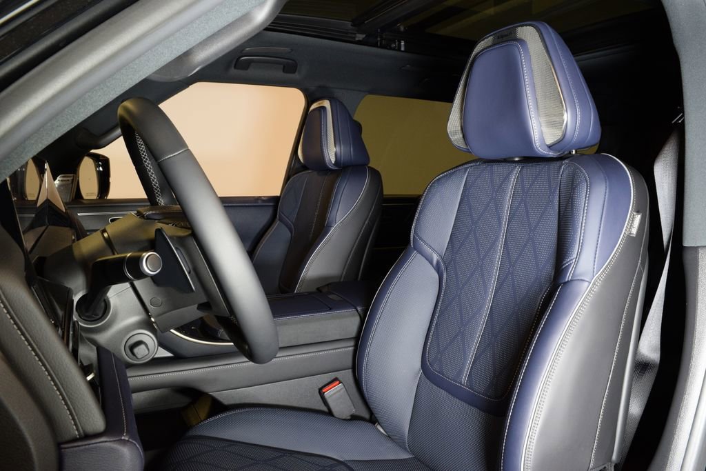 Certified 2026 INFINITI QX80 4WD w/ Sport Exterior Package image 10