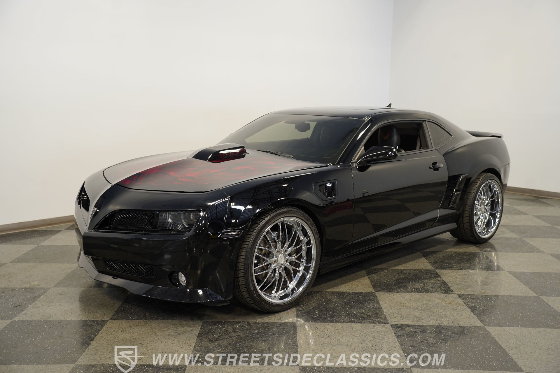 Used 2010 Chevrolet Camaro SS w/ RS Package RWD image 6