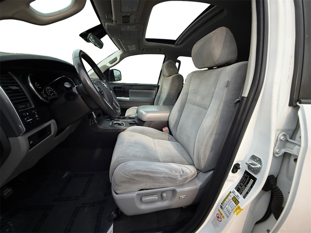 Used 2019 Toyota Sequoia SR5 image 9
