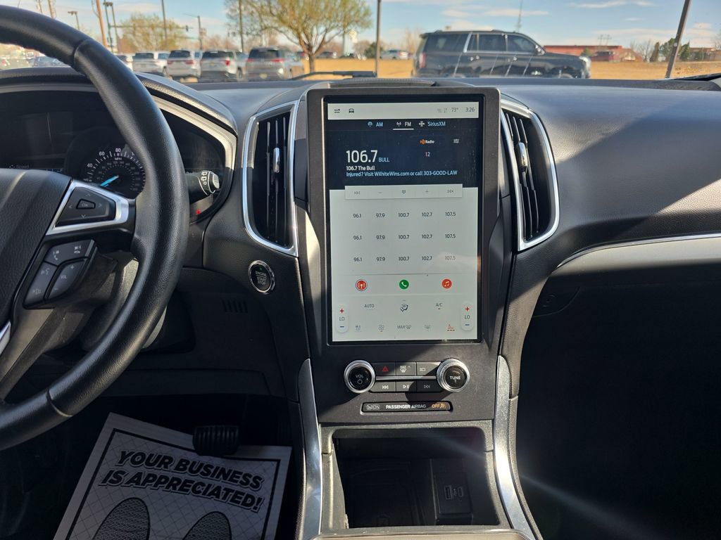 Used 2024 Ford Edge Titanium image 17