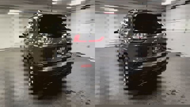 Used 2022 Jeep Cherokee Latitude Lux image 7