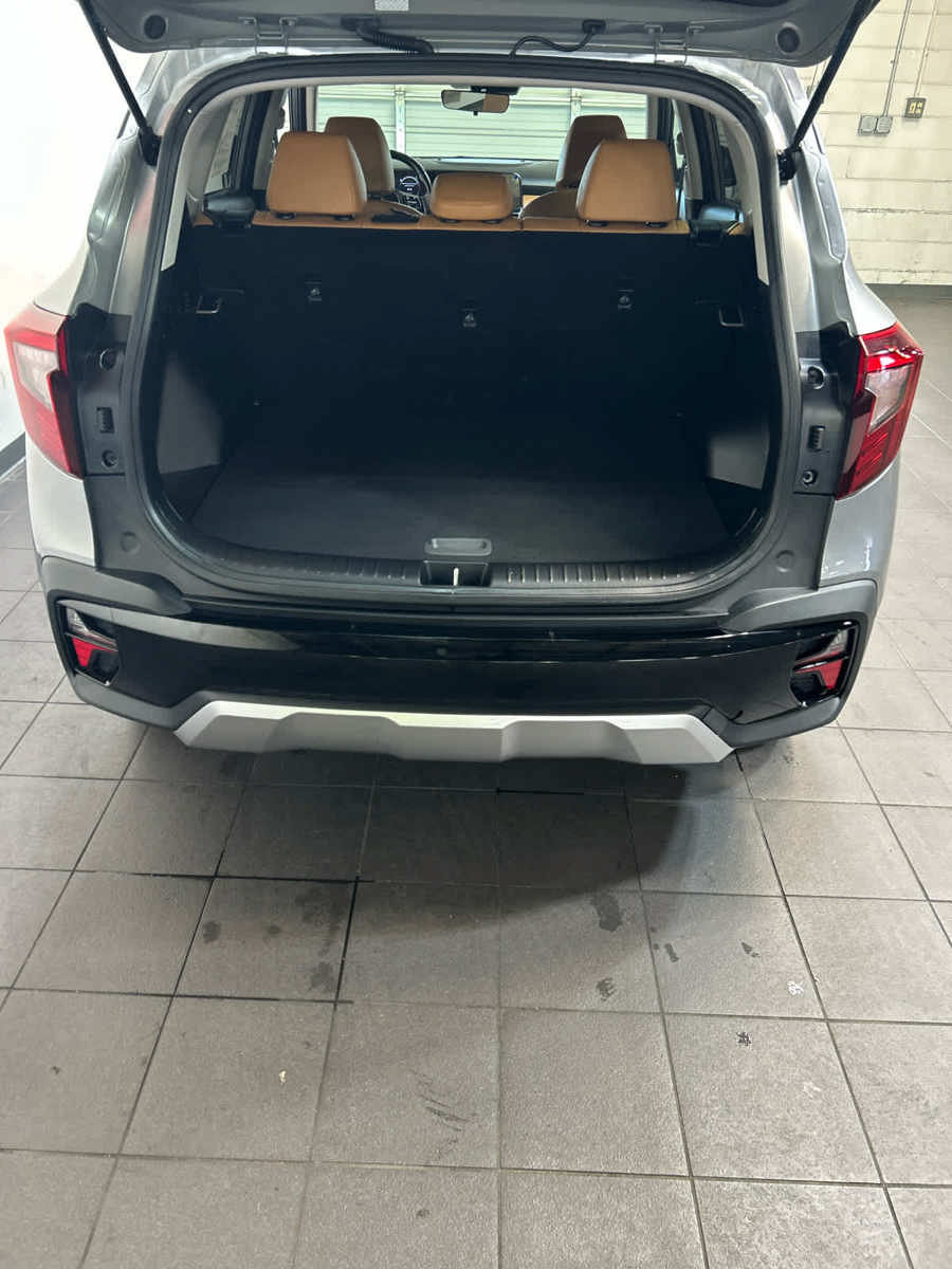 Used 2024 Kia Seltos EX AWD/4WD image 11
