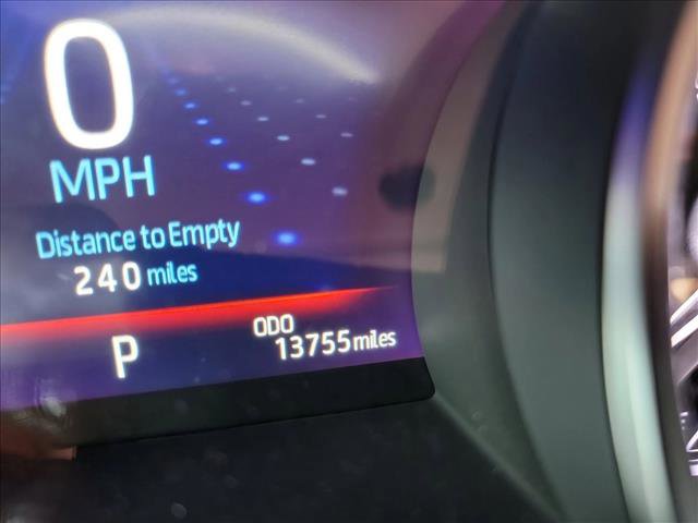 Used 2024 Toyota Camry XLE image 19