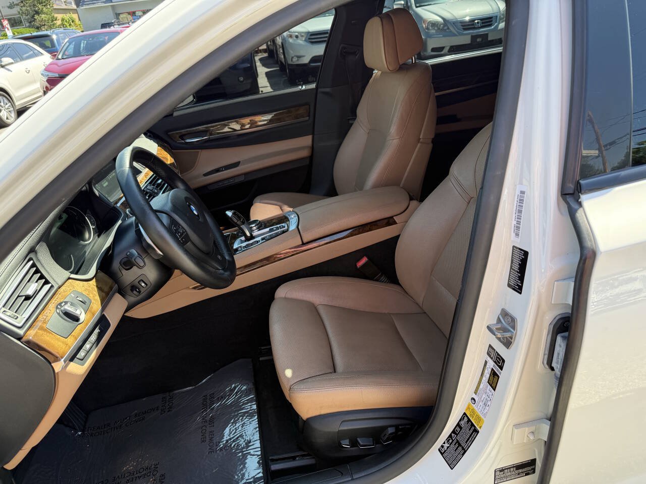 Used 2014 BMW 740Li xDrive w/ Executive Package AWD/4WD image 7