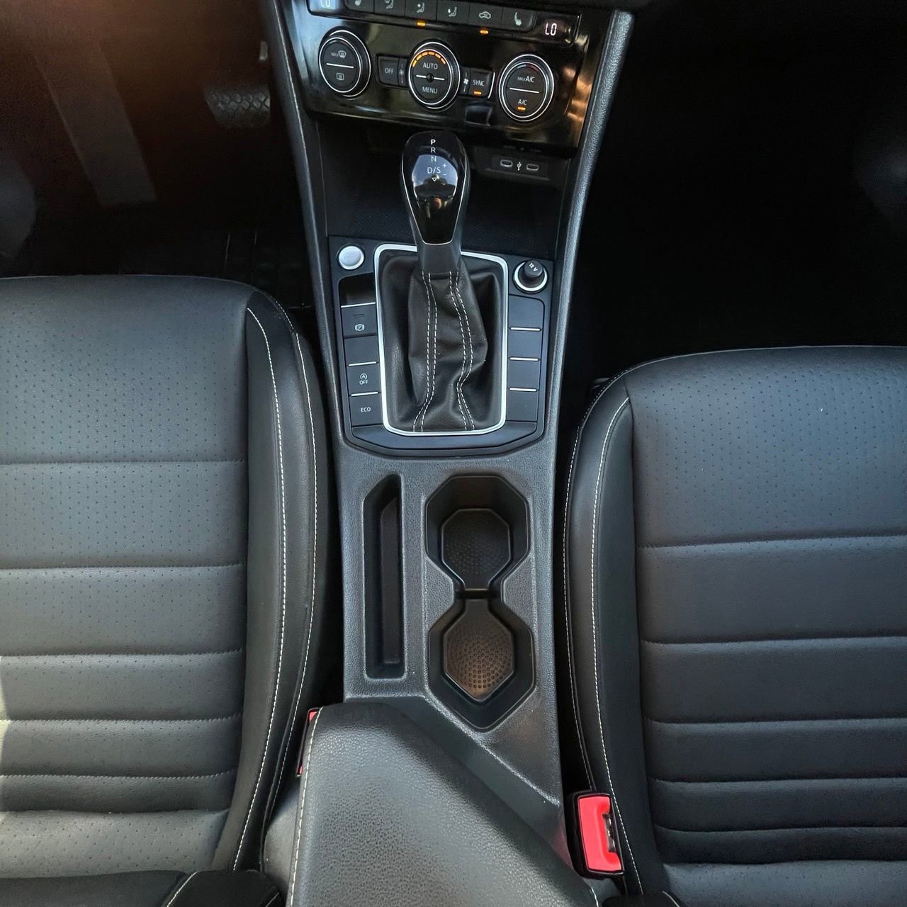 Used 2024 Volkswagen Jetta SE FWD image 20
