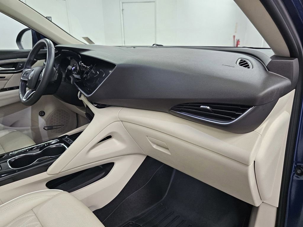 Used 2022 Buick Envision Avenir w/ Technology Package II image 13