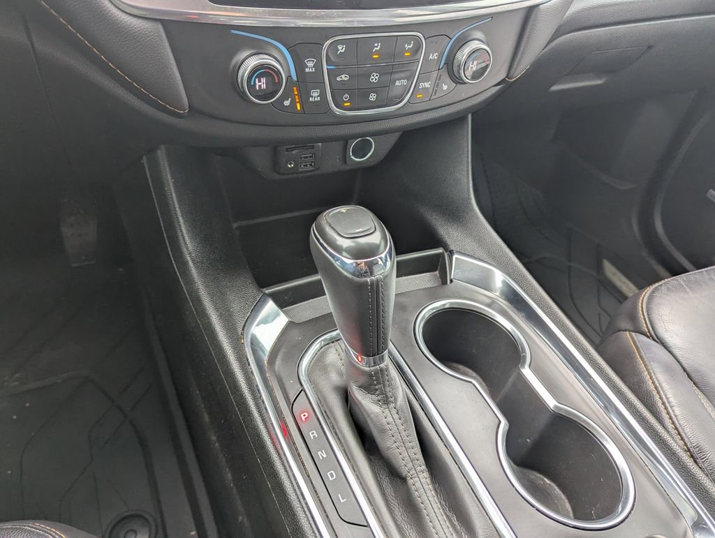 Used 2020 Chevrolet Traverse RS image 22