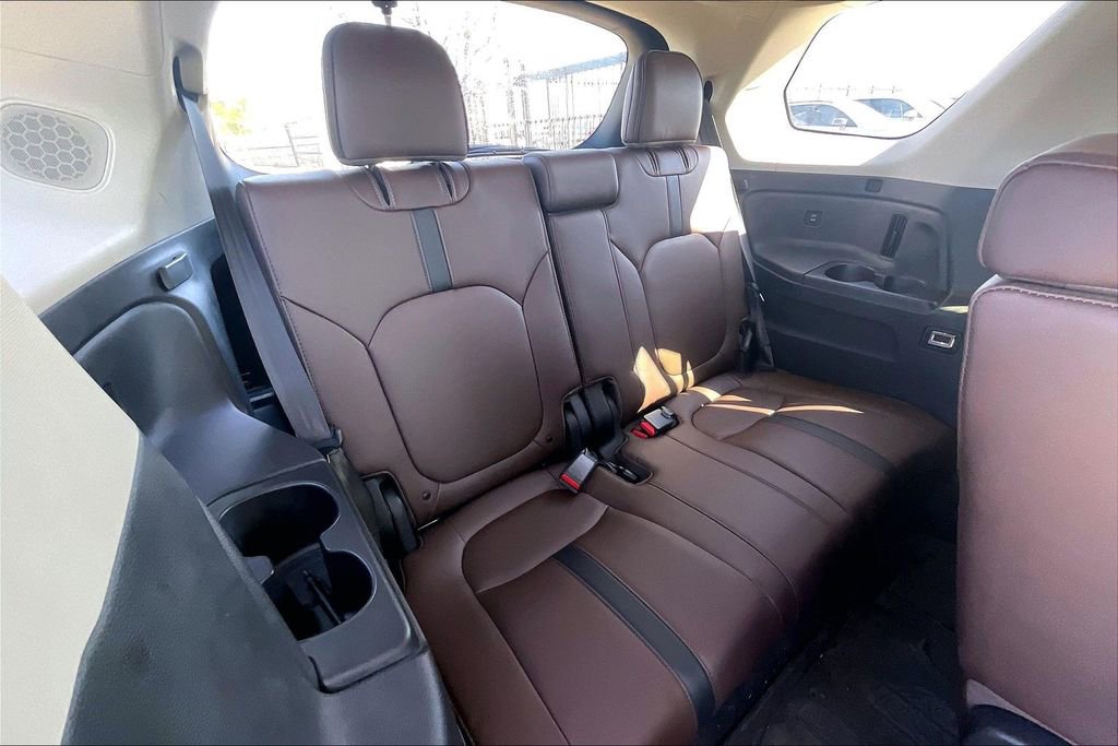 Used 2024 Honda Pilot Elite image 34