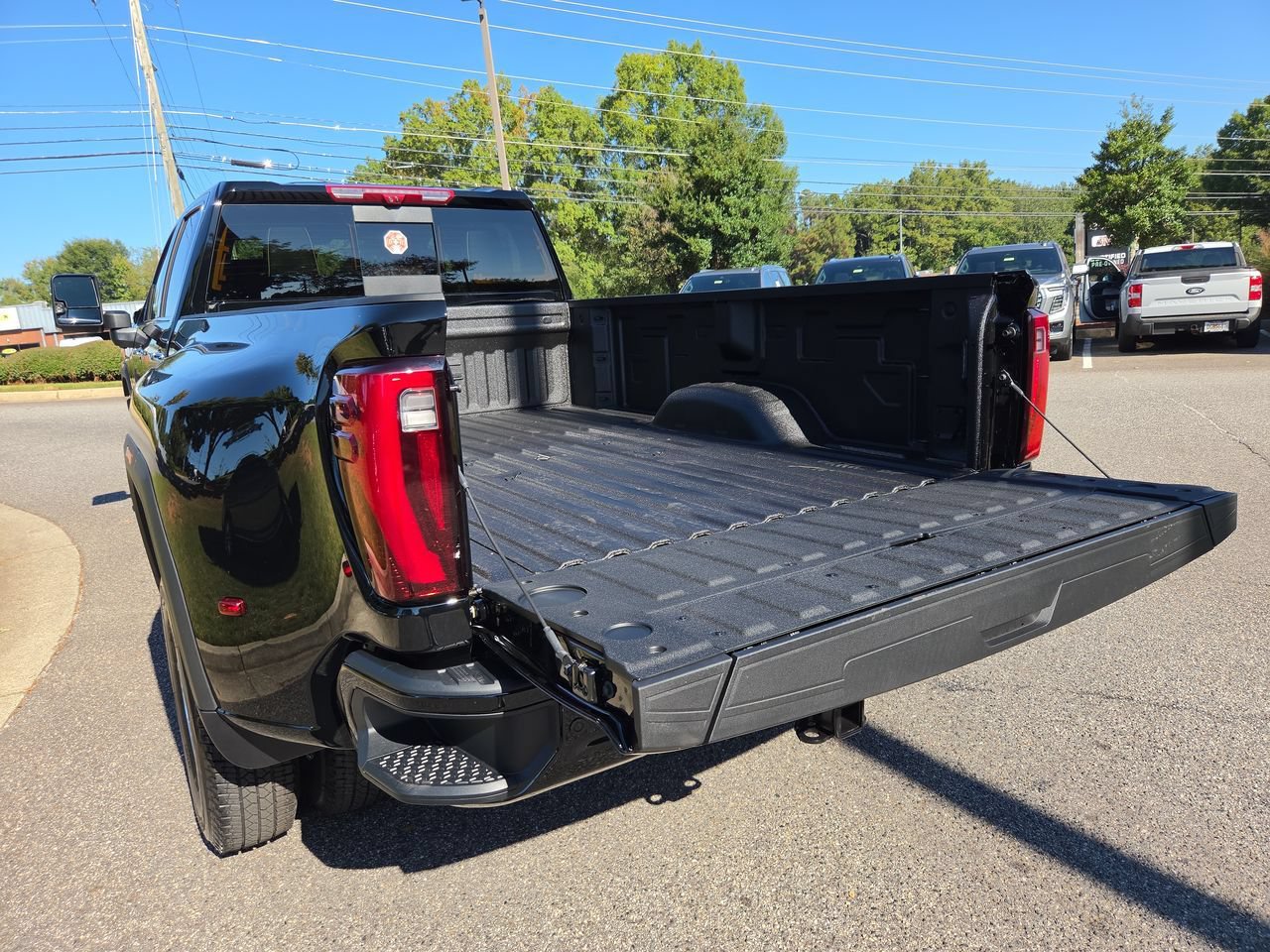 New 2026 GMC Sierra 3500 Denali Ultimate AWD/4WD image 27