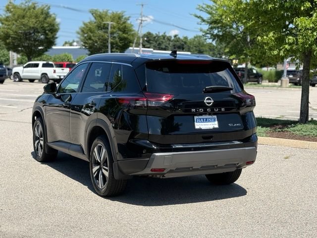 Used 2024 Nissan Rogue SL AWD/4WD image 7