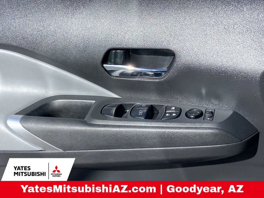 Used 2021 Nissan Kicks SR w/ SR Premium Package image 18