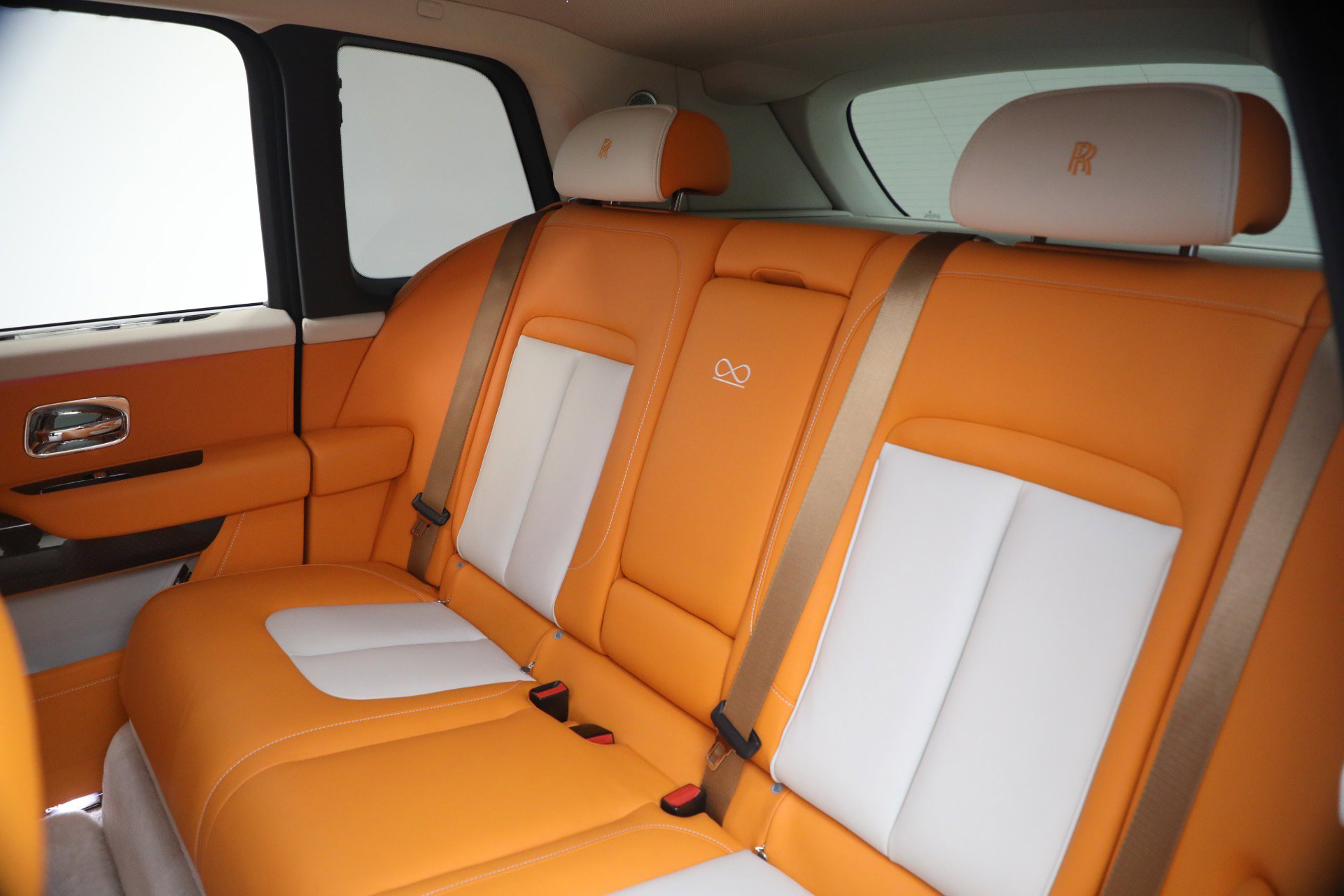 Certified 2023 Rolls-Royce Cullinan Black Badge w/ Driver's Package image 25