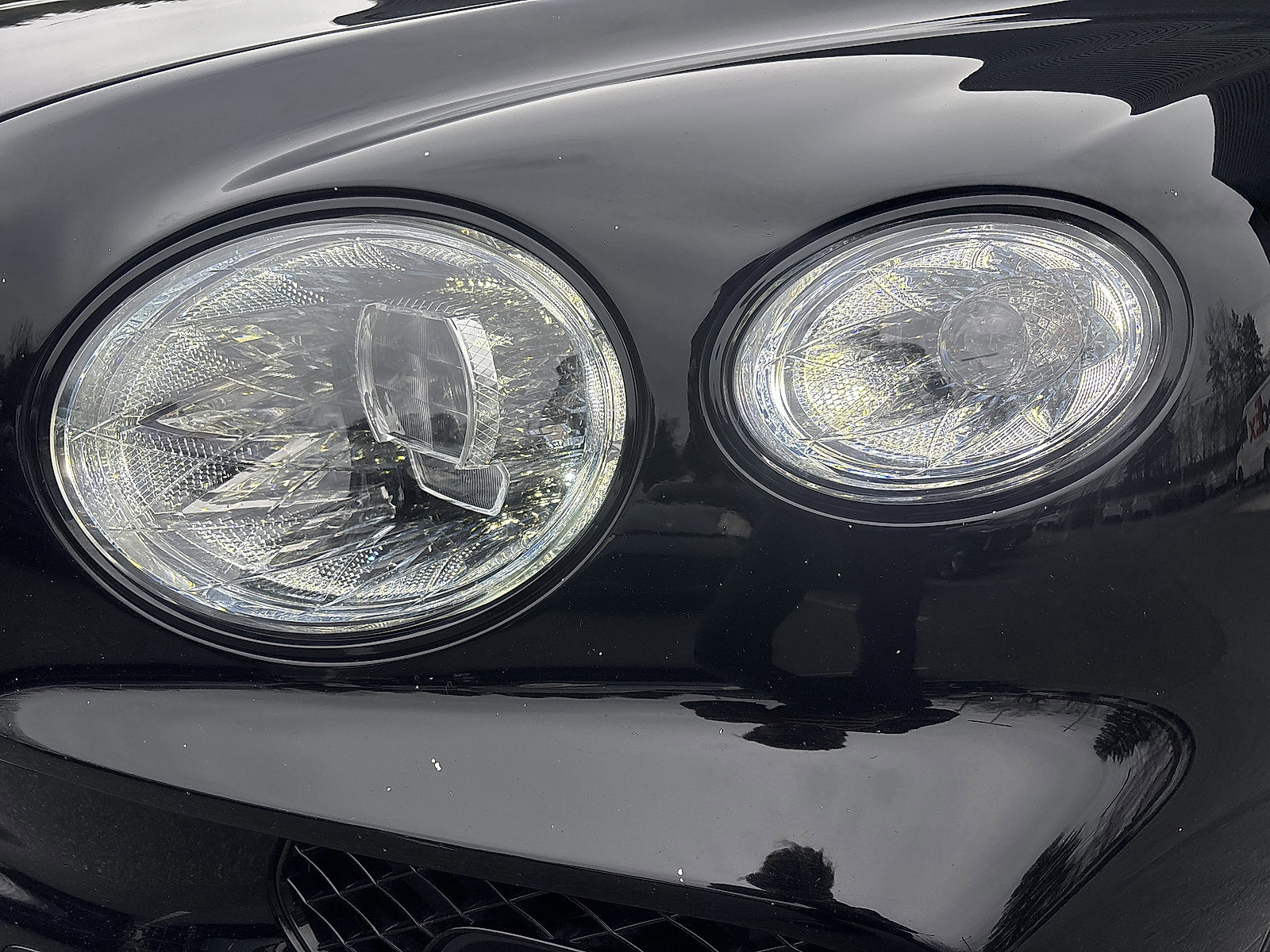 Used 2022 Bentley Bentayga AWD/4WD image 5