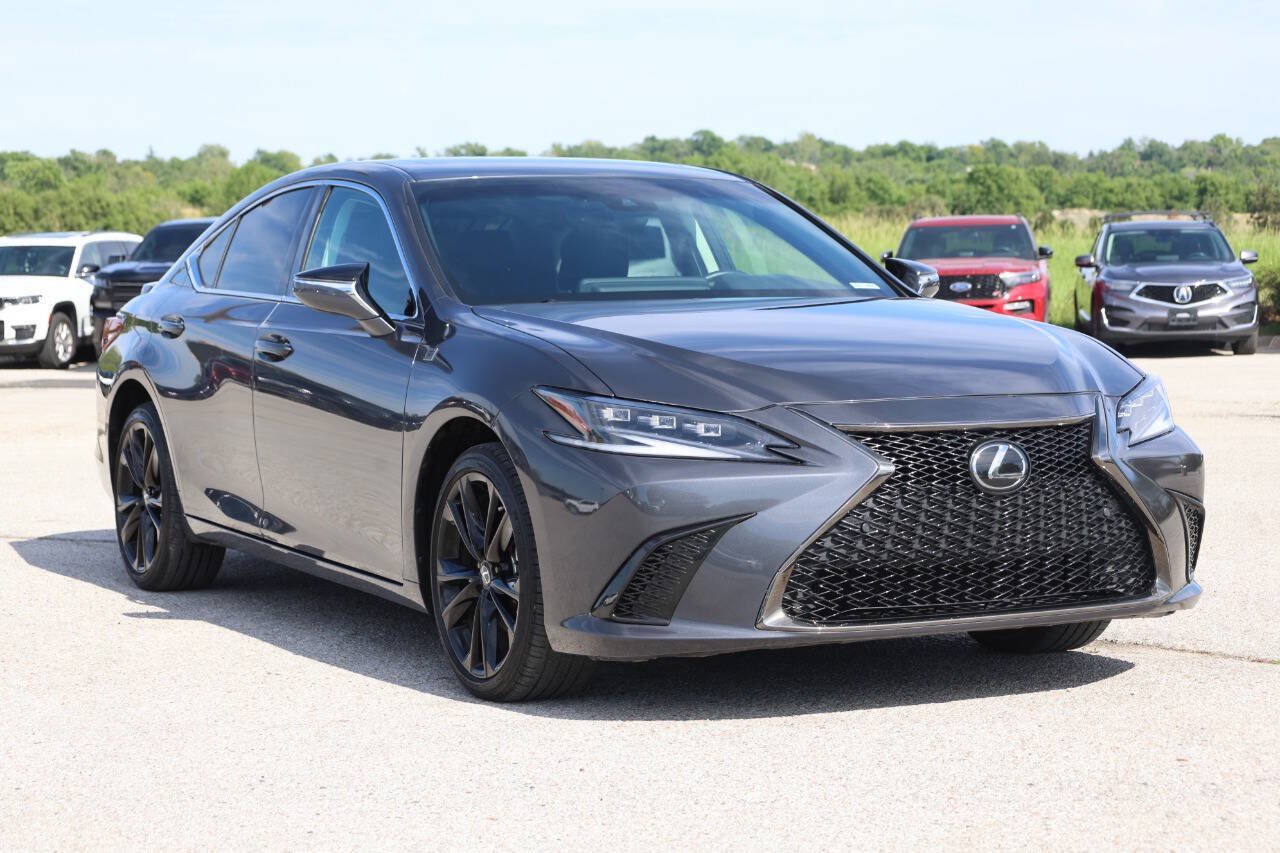 Used 2023 Lexus ES 250 w/ Premium Package AWD/4WD image 4
