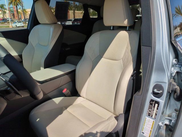 Used 2023 Lexus RX 350h w/ Cold Area Package image 11