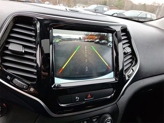 Used 2019 Jeep Cherokee Limited image 19