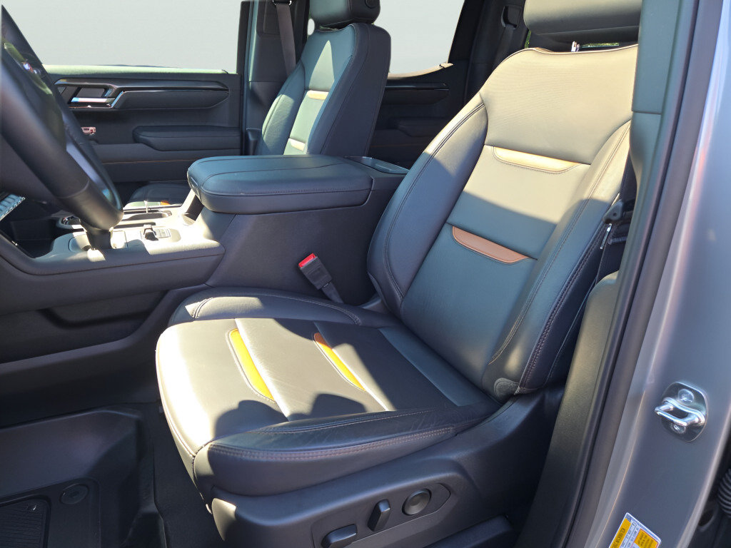 Certified 2025 GMC Sierra 1500 AT4 w/ AT4 Premium Package AWD/4WD image 34