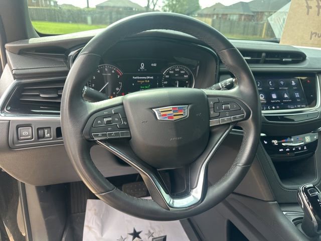 Used 2023 Cadillac XT6 Luxury image 14