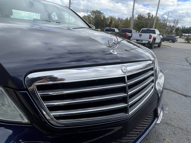 Used 2012 Mercedes-Benz E 350 4MATIC Sedan image 4