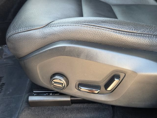 Certified 2023 Volvo XC60 B5 Plus FWD image 9