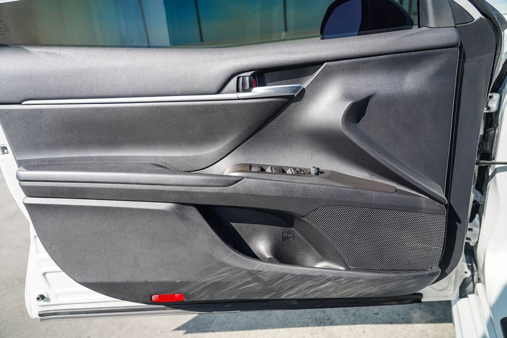 Used 2023 Toyota Camry SE image 21