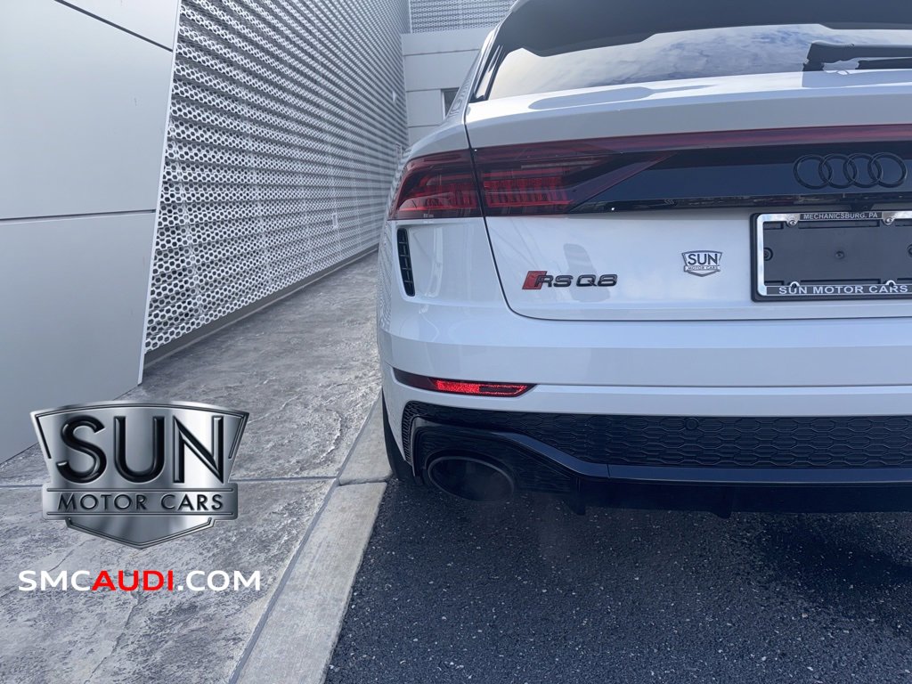 Certified 2024 Audi RS Q8 w/ Black Optic Package image 10