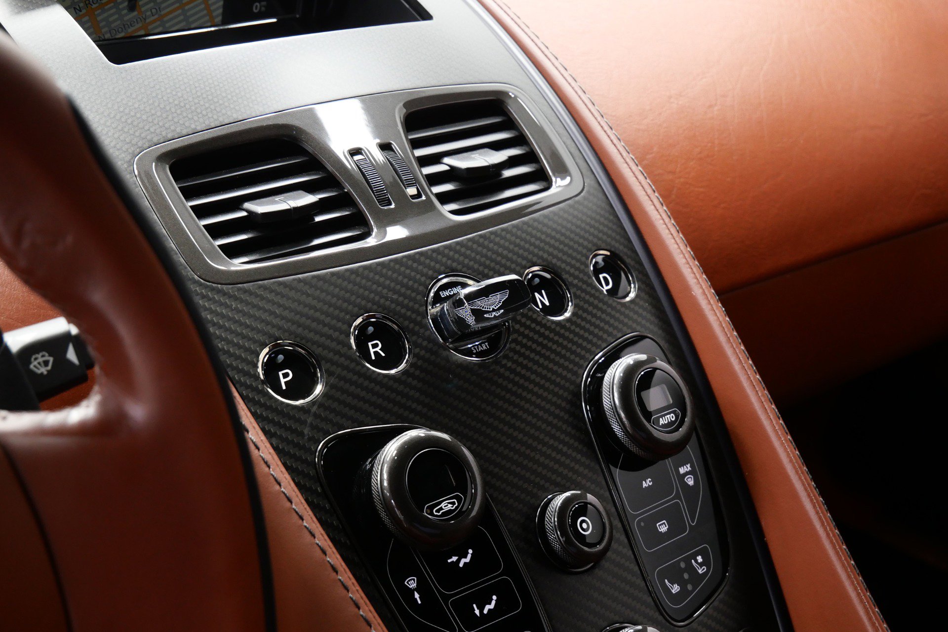 Used 2014 Aston Martin Vanquish Coupe image 26