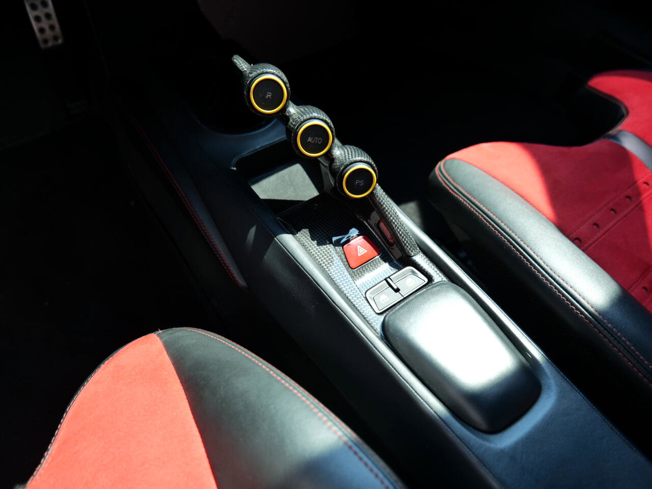 Used 2020 Ferrari 488 Pista Coupe image 36