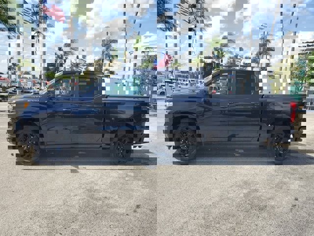 Used 2023 Chevrolet Silverado 1500 RST image 4