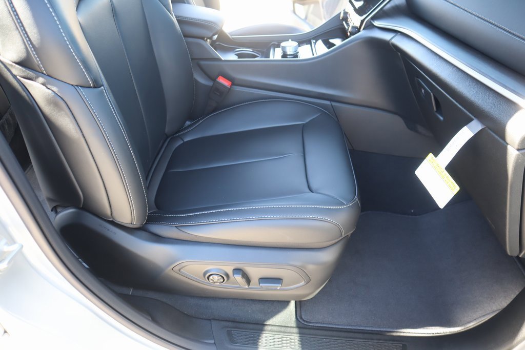 New 2025 Jeep Grand Cherokee Limited image 14