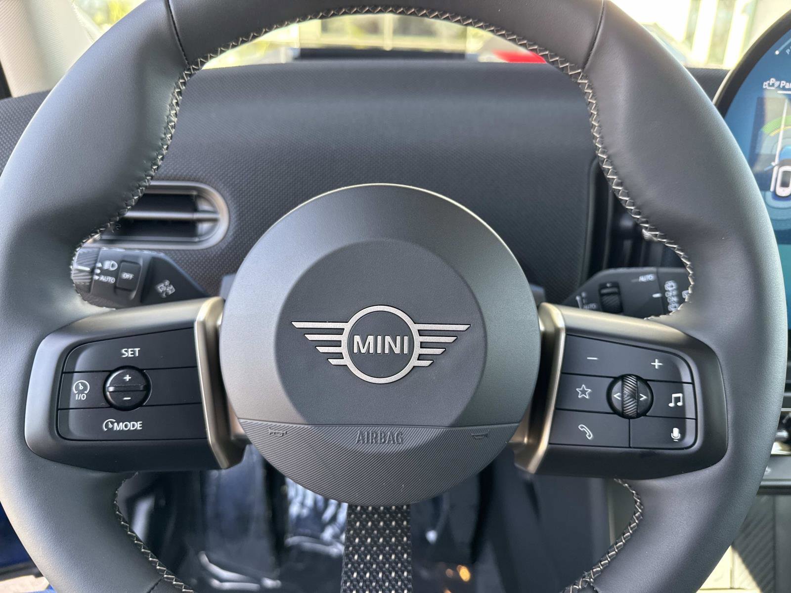 Certified 2025 MINI Cooper S FWD image 32