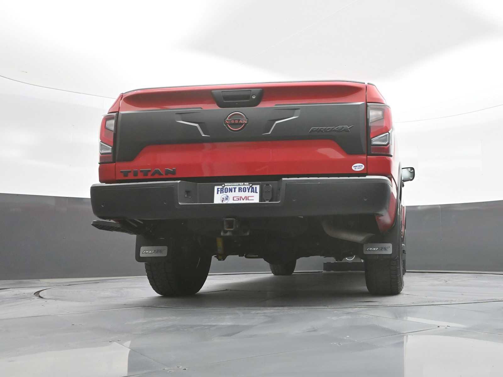 Used 2024 Nissan Titan PRO-4X w/ Pro-4x Convenience Package AWD/4WD image 39