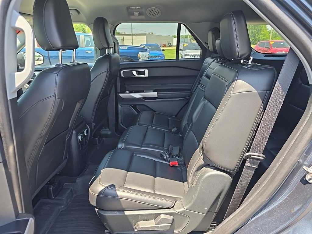 Used 2023 Ford Explorer XLT w/ Equipment Group 202A image 20