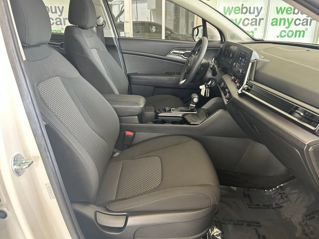 Used 2024 Kia Sportage LX FWD image 20