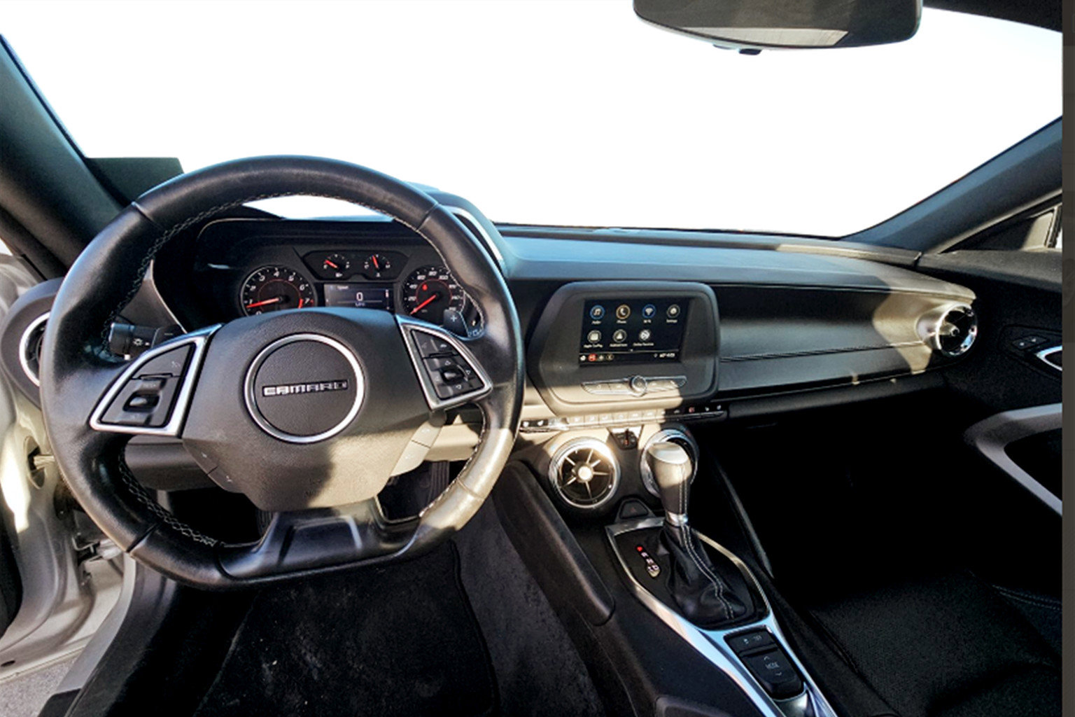 Used 2019 Chevrolet Camaro LT w/ RS Package image 8