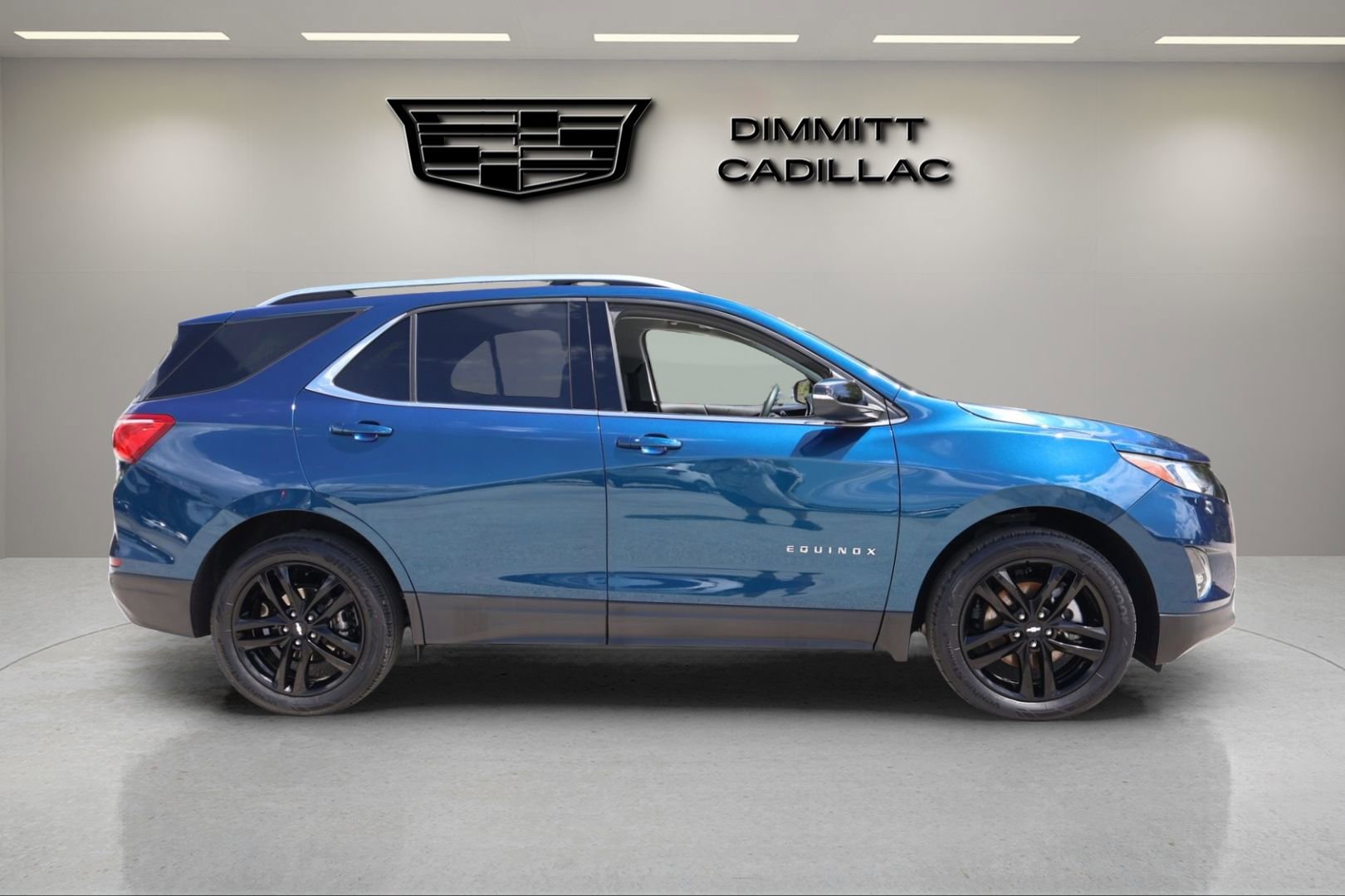 Used 2020 Chevrolet Equinox LT w/ Sport Edition image 6