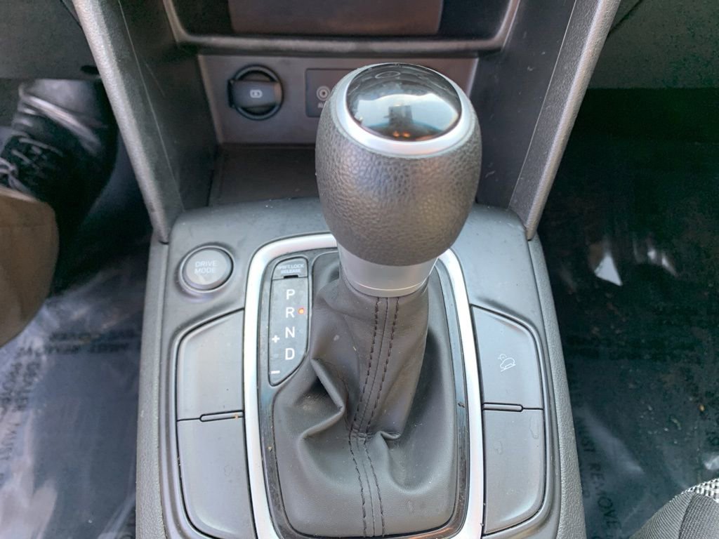 Used 2021 Hyundai Kona SE w/ Cargo Package FWD image 27